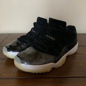 Jordan 11 Retro Low Barons 2017 Men Size 9.5 (Used Good Condition)